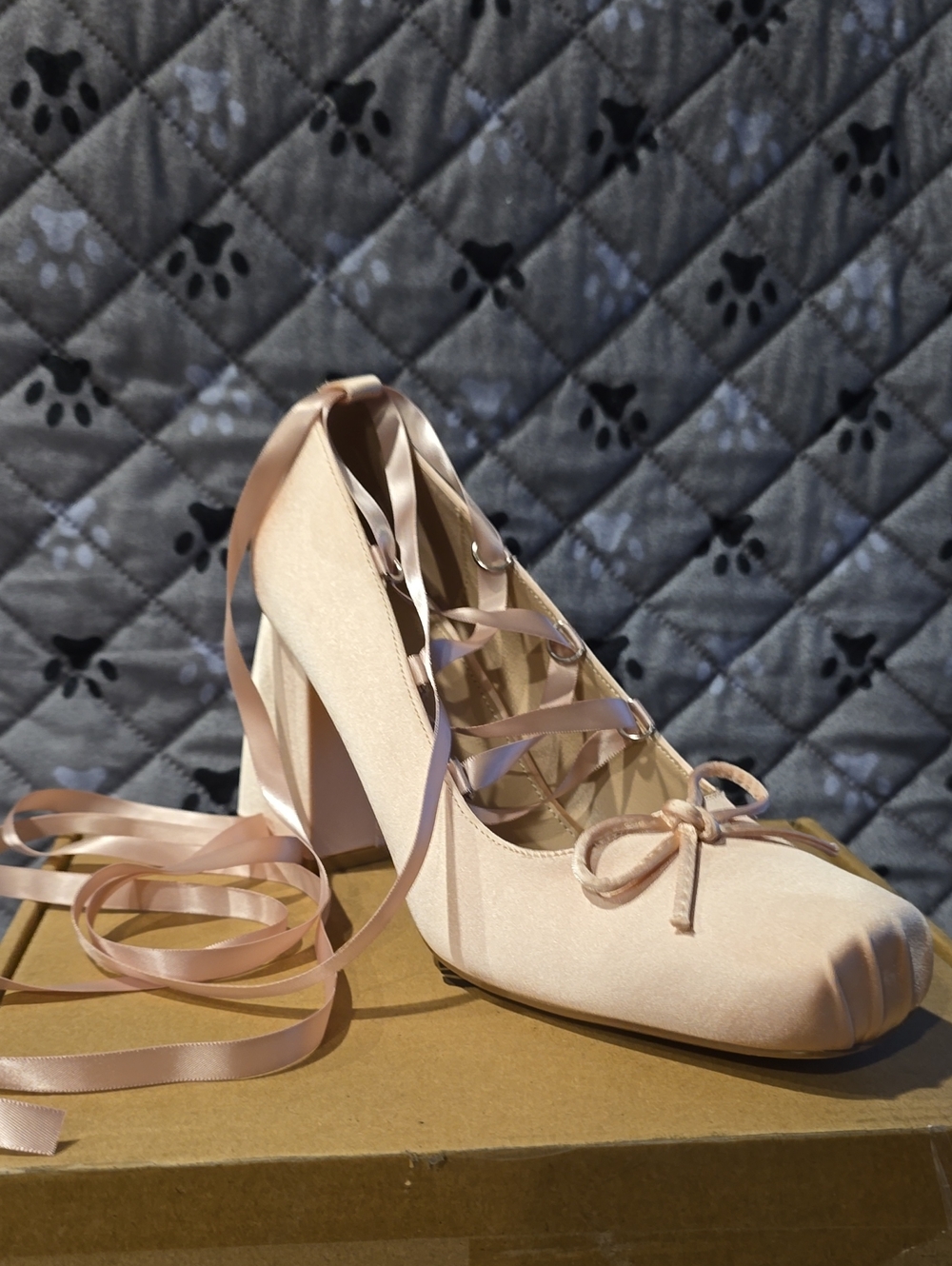 Women's Satin Lace-Up Block Heel Pumps in Blush Pink